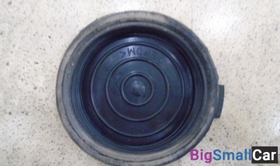 Крышка на фару правая от Volkswagen Touareg 2002-2010