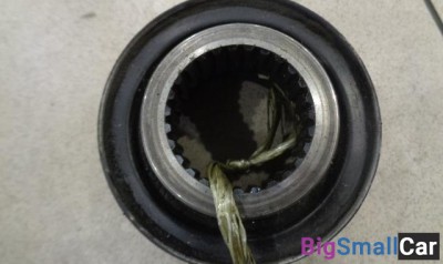 Фланец раздаточной коробки от Volkswagen Touareg 2002-2010