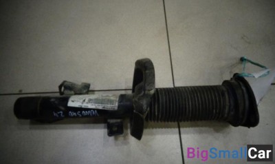 Амортизатор передний левый от Volvo S40 2004-2012