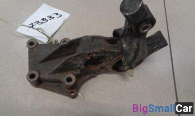 Кронштейн промежуточного вала от Citroen C4 2005-2011