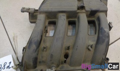 Коллектор впускной от Renault Scenic 1 1996-2003