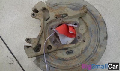 Кулак поворотный задний левый от Ford Explorer U2 1995-2001