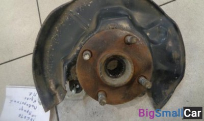 Кулак поворотный передний левый от Toyota Prius 1997-2003