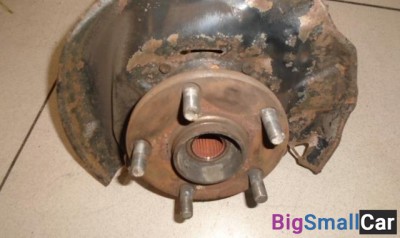 Кулак поворотный передний левый от Toyota Camry V30, XV10 1990-1994