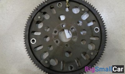 Маховик от Nissan March K12 2002-2010