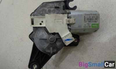 Моторчик стеклоочистителя задний от Nissan March K12 2002-2010