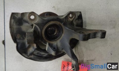 Кулак поворотный передний правый от Mitsubishi Mirage 4 1991-1995