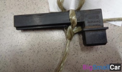 Датчик уровня тормозной жидкости от Audi 80, 90 B3 1986-1991