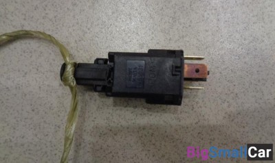 Датчик включения стоп-сигнала от Saab 9-5 1997-2010