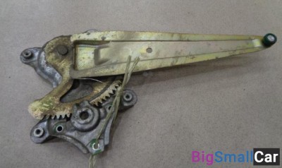 Стеклоподъемник электр. задний левый от Pontiac Vibe 2002-2008