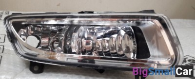 Фара противотуманная правая с дневной секцией Polo